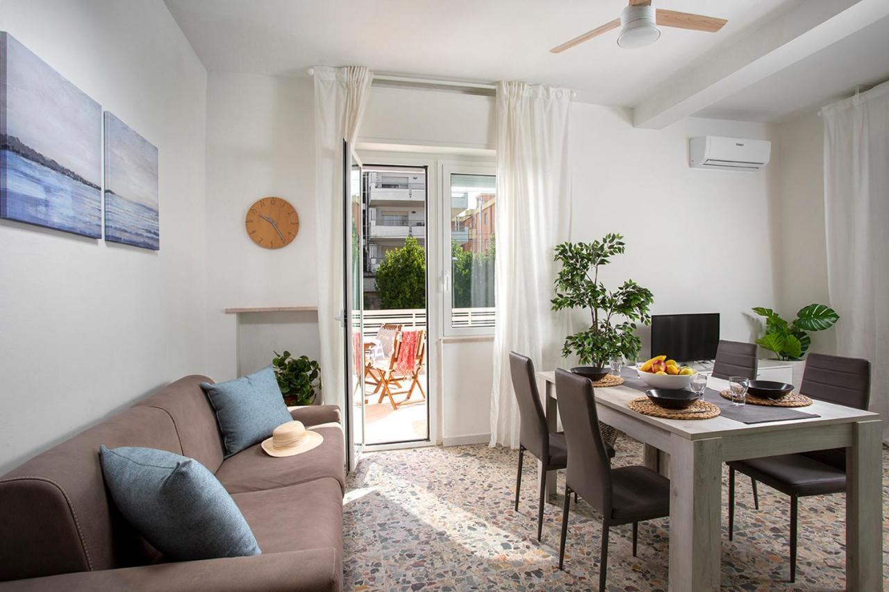 Appartamenti Villa Miramare Rimini Exterior foto